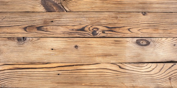 Jak często i w jaki sposób olejować drewniane meble?